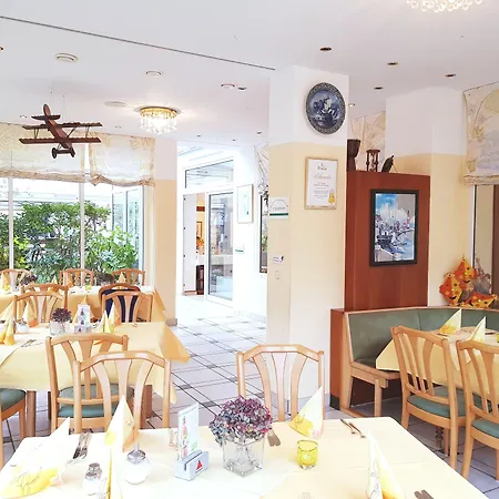 酒店 克鲁博酒店 巴特诺因阿尔-阿尔韦勒
